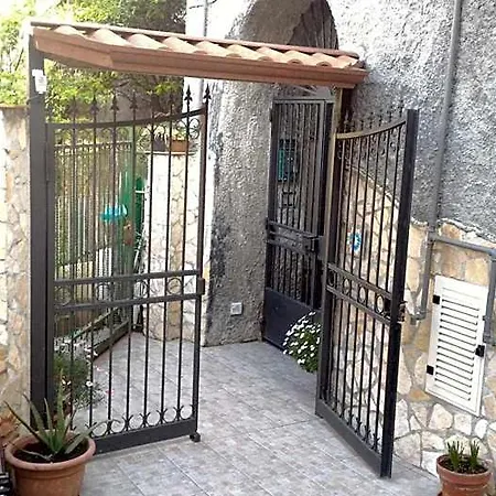 Couette-café Borgo Antico Cava deʼ Tirreni